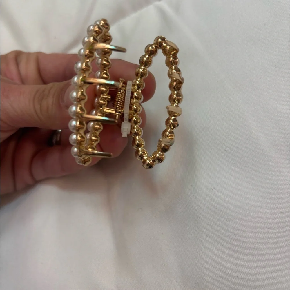 Pearl Jaw Clip Hair Claw Barrette for Women Elegant Grip Hair Accessories